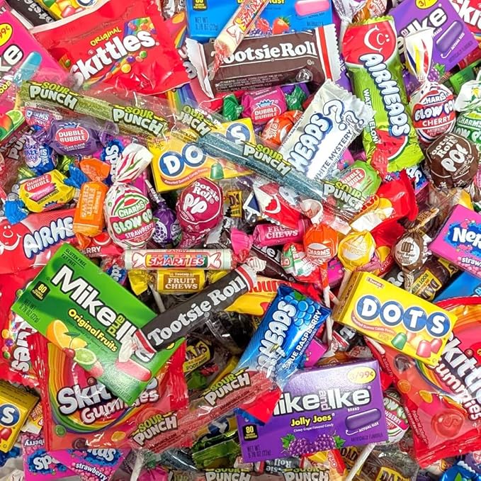 Ultimate Name Brand Candy Variety Pack - 2 lb Bulk Candy Individually Wrapped - No filler Candies - Perfect for Party Candies Stuffers or Party Favor Candys for Kids Goodie Bags - Party Favors for Kids