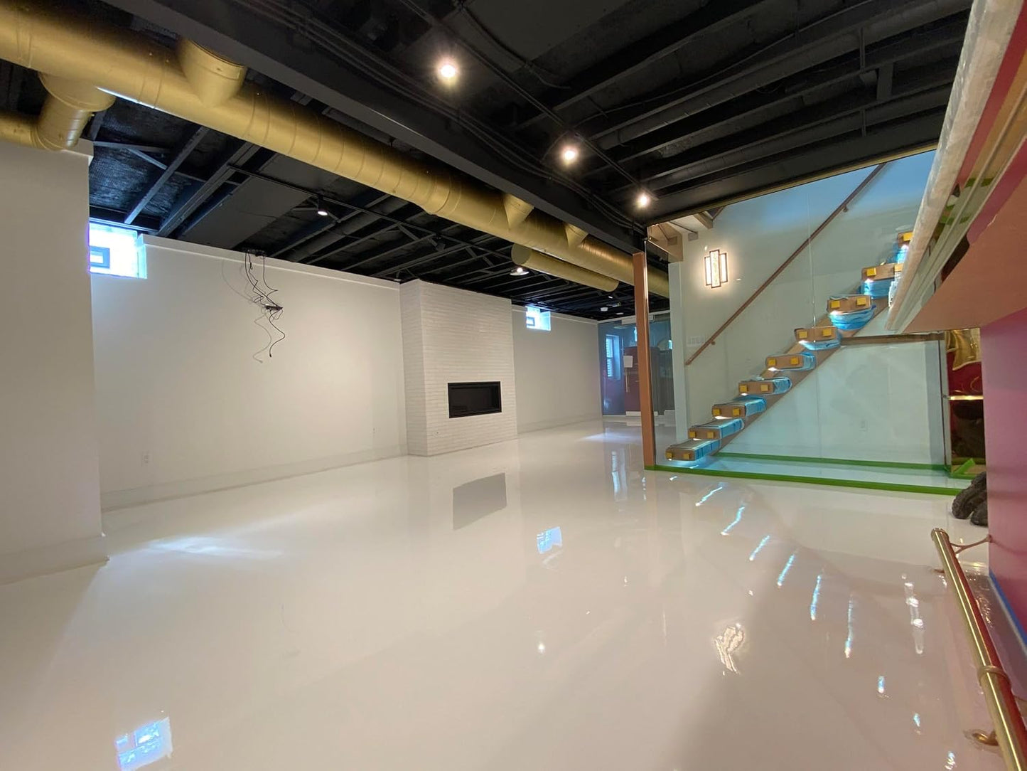 Epoxy Resin Coating 3 Gallon Kit - Clear- Standard Cure Speed - for Floors, Counter Tops, Garages & More -100% Solids -2 Components - Self Leveling, Chemical Resistant, Solvent-Free