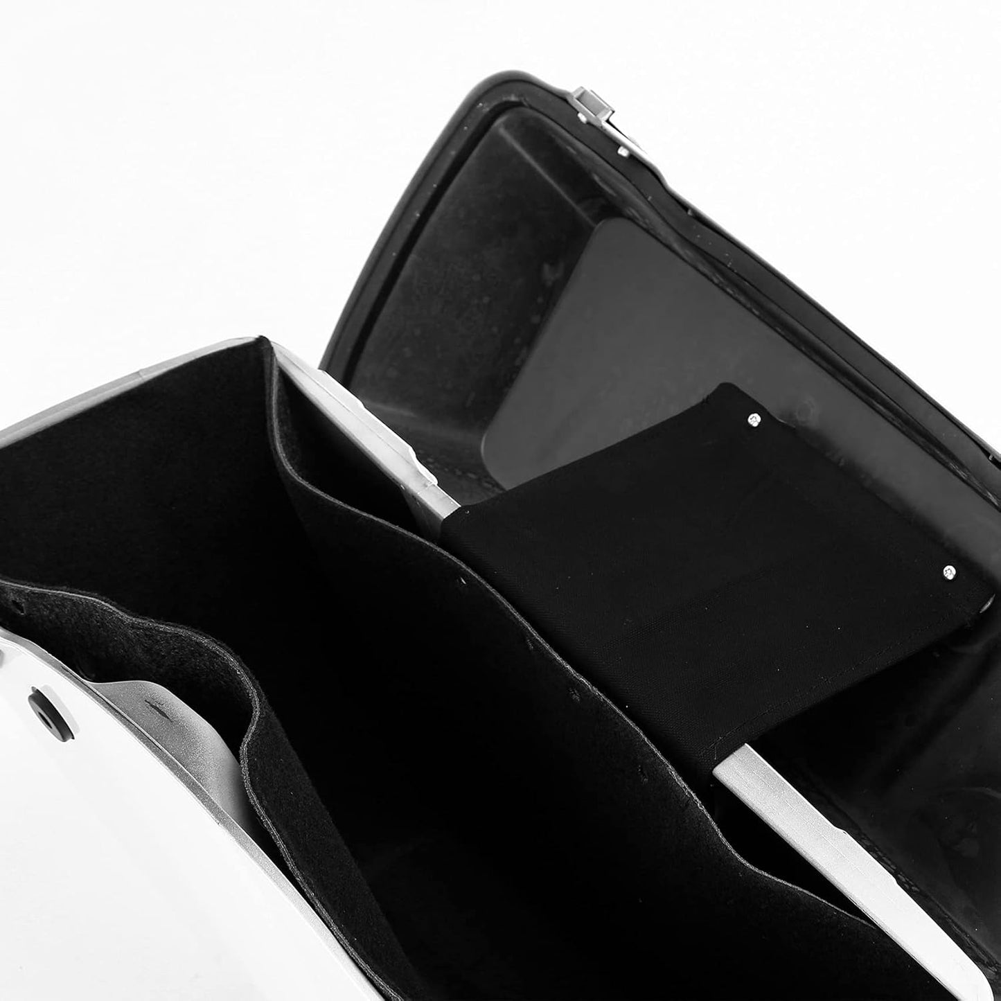 XFMT Motorcycle Saddlebags White Hard Saddle Bags Trunk For Harley Touring Road King Street Glide Road Glide Electra Glide Ultra Classic 1994-2013