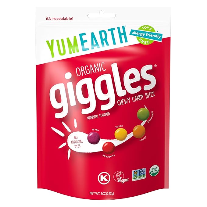 YumEarth Organic Giggles Chewy Candy - Allergy Friendly (Top 9 Free), No Artificial Dyes or Flavors, Non GMO, Gluten Free, Vegan Candy Snacks - 5 Ounce Bag (Pack of 6)